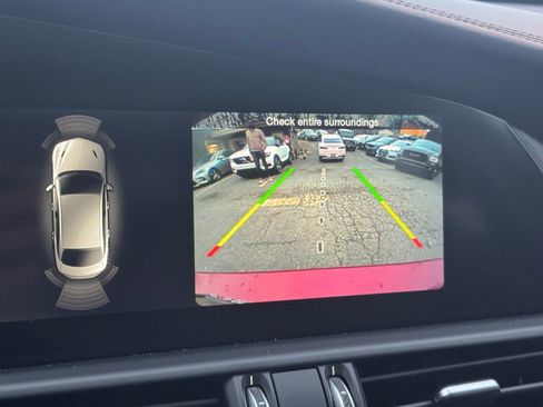 Used 2017 Alfa Romeo Giulia Ti w/ TI 19" Sport Package image 11