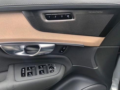 New 2026 Volvo XC90 T8 Plus image 11