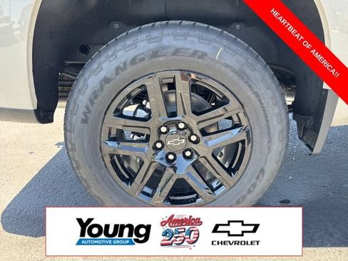 New 2026 Chevrolet Silverado 1500 RST w/ Dark Appearance Package AWD/4WD image 9