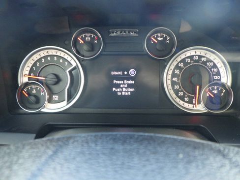Used 2017 RAM 1500 Laramie w/ Convenience Group AWD/4WD image 21