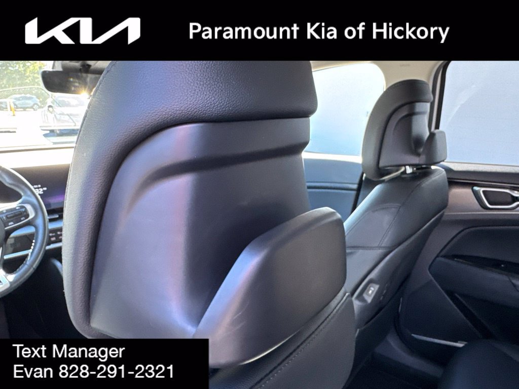 Used 2025 Kia Sportage EX w/ Premium Package FWD image 17