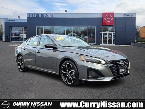 Certified 2025 Nissan Altima 2.5 SR w/ SR Premium Package image 1