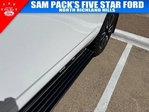 Used 2023 GMC Yukon XL AT4 AWD/4WD image 6