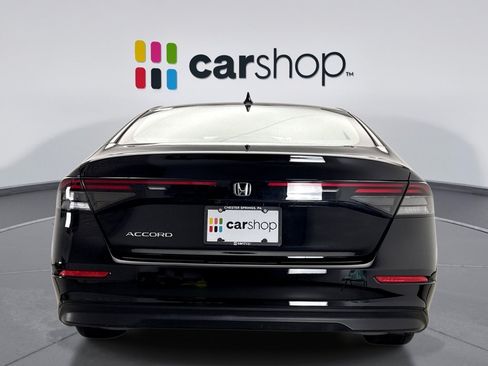 Used 2025 Honda Accord SE image 4