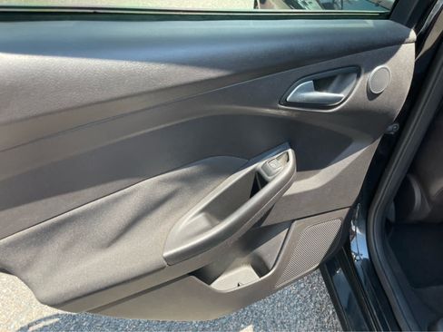 Used 2014 Ford Focus ST w/ Equipment Group 202A FWD image 20