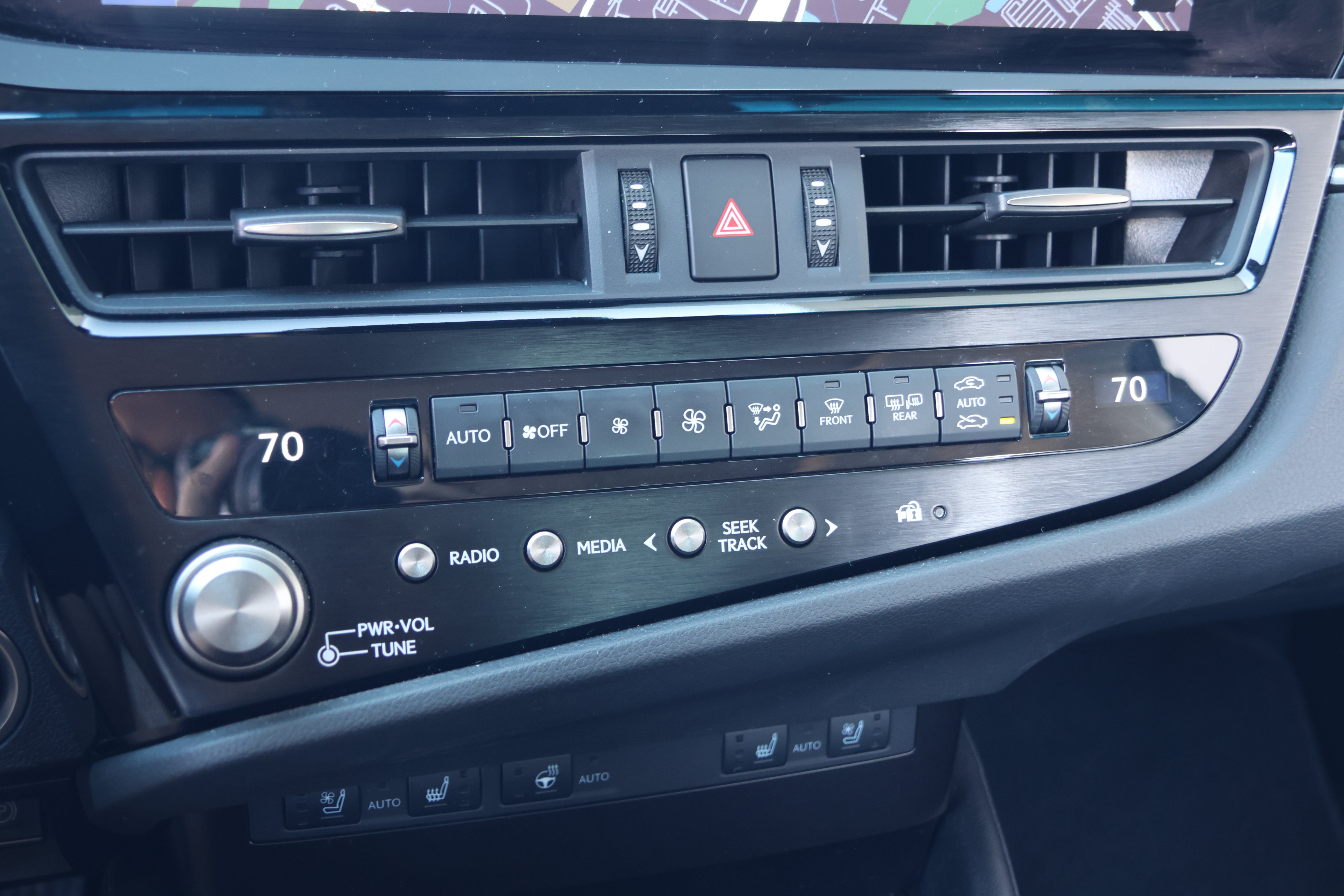 Used 2025 Lexus ES 350 w/ Accessory Package (Z2) FWD image 20