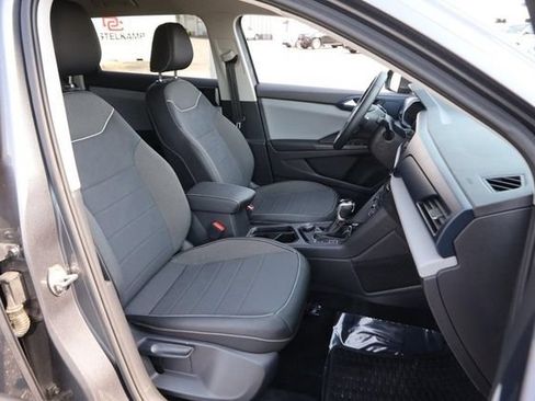 Certified 2023 Volkswagen Taos SE AWD/4WD image 24