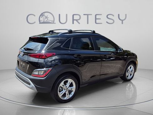 Certified 2022 Hyundai Kona SEL FWD image 5