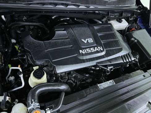 Used 2017 Nissan Titan PRO-4X image 19