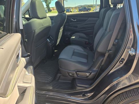 Used 2024 Subaru Ascent Onyx Edition Limited w/ Popular Package Onyx image 8