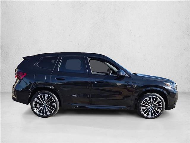 Certified 2025 BMW X1 xDrive28i w/ M Sport Package AWD/4WD image 4