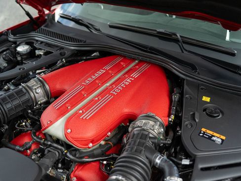 Certified 2023 Ferrari 812 Competizione image 25