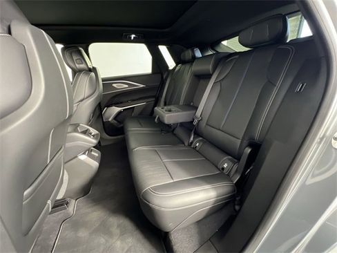 Used 2025 Cadillac Lyriq Luxury image 26