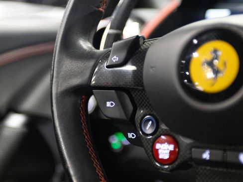 Used 2019 Ferrari 812 Superfast RWD image 25