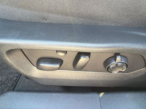 New 2025 Buick Envision Avenir image 24