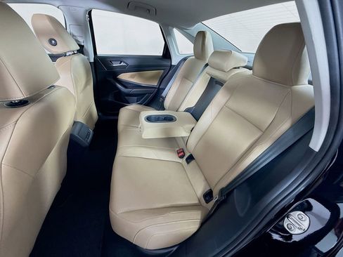 Used 2019 Volkswagen Jetta SE w/ Cold Weather Package image 24