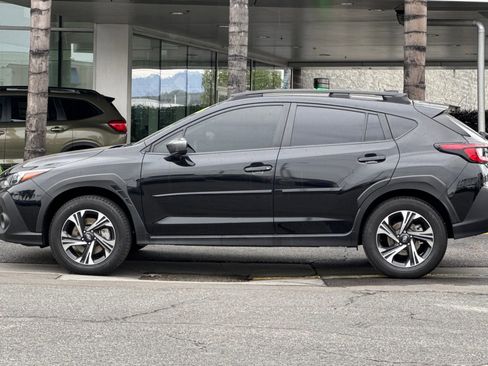 Used 2024 Subaru Crosstrek 2.0i Premium image 7