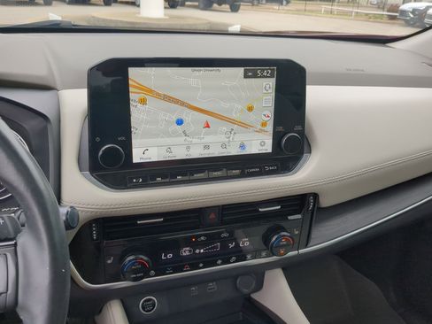 Used 2021 Nissan Rogue SL w/ Premium Package image 20