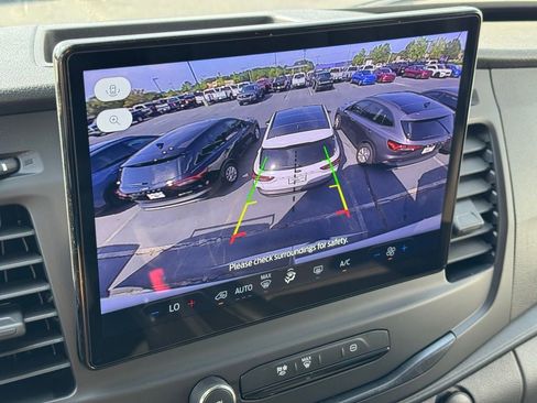 New 2025 Ford Transit 250 148 Medium Roof image 21