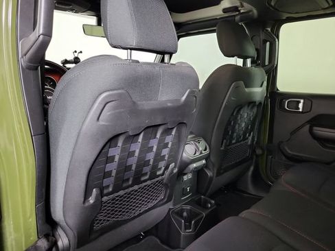 Used 2020 Jeep Wrangler Unlimited Rubicon AWD/4WD image 12