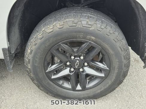 Used 2019 Chevrolet Silverado 1500 LT Trail Boss AWD/4WD image 19
