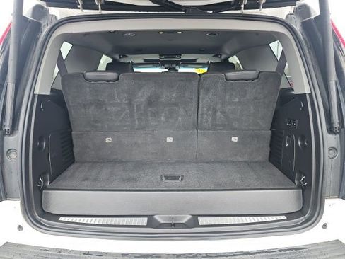 Used 2016 Cadillac Escalade Luxury image 11