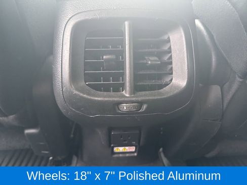 Used 2015 Jeep Cherokee Limited FWD image 13