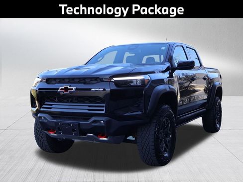 Used 2024 Chevrolet Colorado ZR2 w/ ZR2 Convenience Package III AWD/4WD image 5