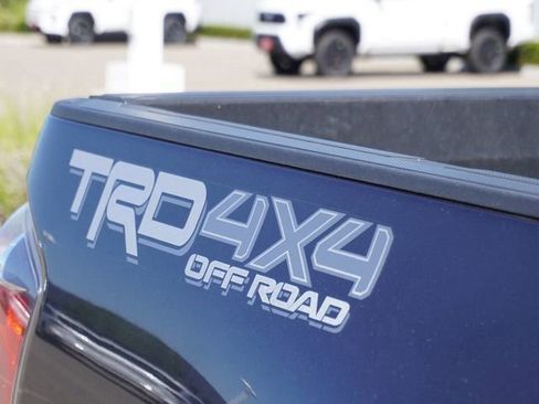 Used 2023 Toyota Tacoma TRD Off-Road w/ Black Out Package (TMS) AWD/4WD image 6