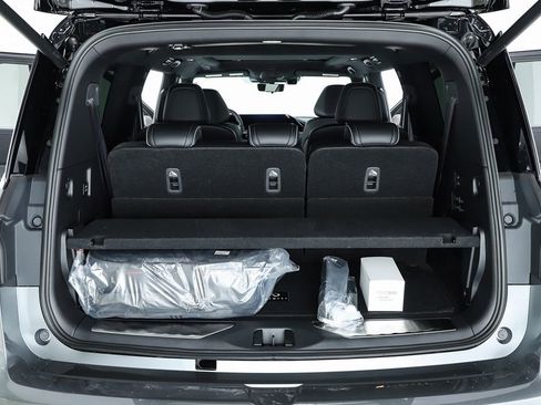 New 2026 INFINITI QX80 Autograph w/ Premium Cargo Package AWD/4WD image 30