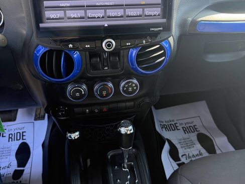 Used 2018 Jeep Wrangler Unlimited Sport S AWD/4WD image 20