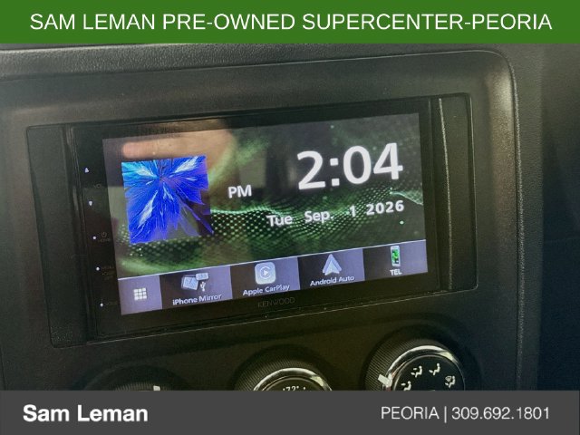 Used 2014 Dodge Challenger R/T RWD image 13