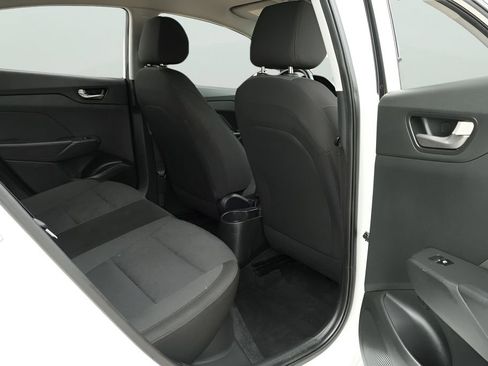 Used 2019 Hyundai Accent SE FWD image 11