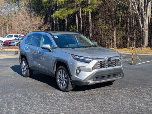 Used 2023 Toyota RAV4 Limited image 3