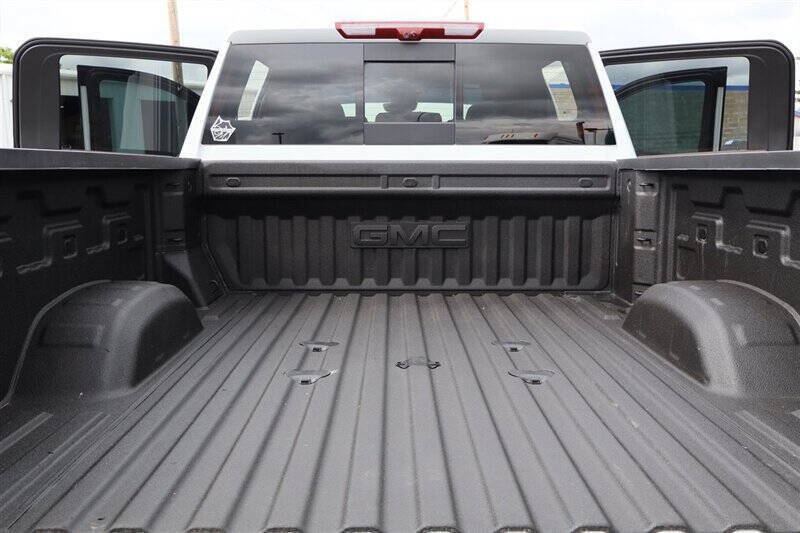 Used 2025 GMC Sierra 3500 Denali w/ Denali Reserve Package AWD/4WD image 42