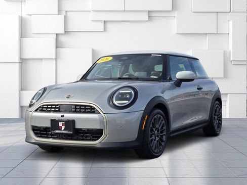 Used 2026 MINI Cooper 2-Door Hardtop FWD image 3