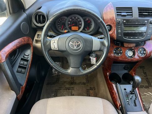Used 2007 Toyota RAV4 Limited FWD image 15