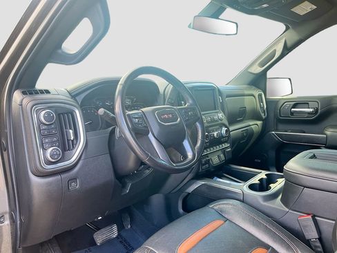 Used 2019 GMC Sierra 1500 AT4 w/ AT4 Premium Package image 9