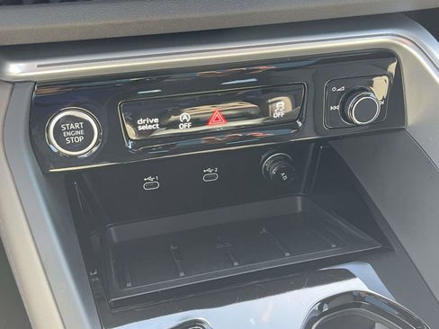Certified 2025 Audi Q5 Prestige AWD/4WD image 27