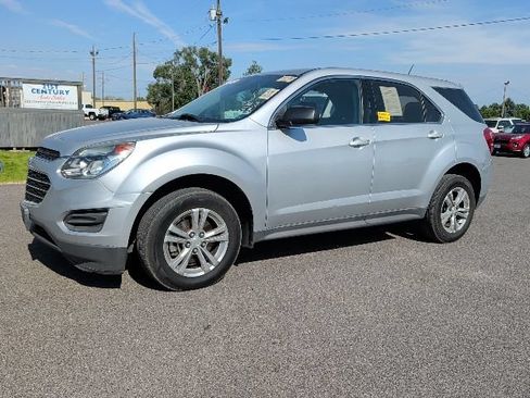 Used 2016 Chevrolet Equinox LS FWD image 1