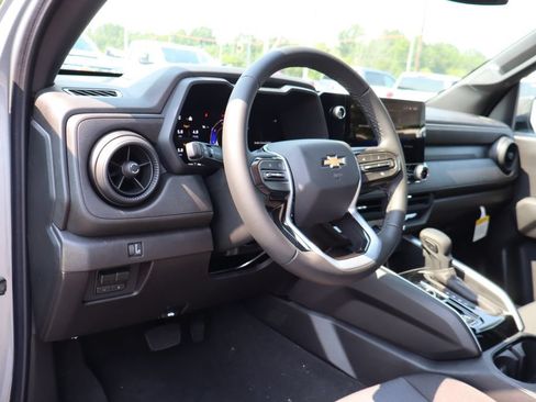 New 2026 Chevrolet Colorado W/T w/ WT Custom Package AWD/4WD image 9