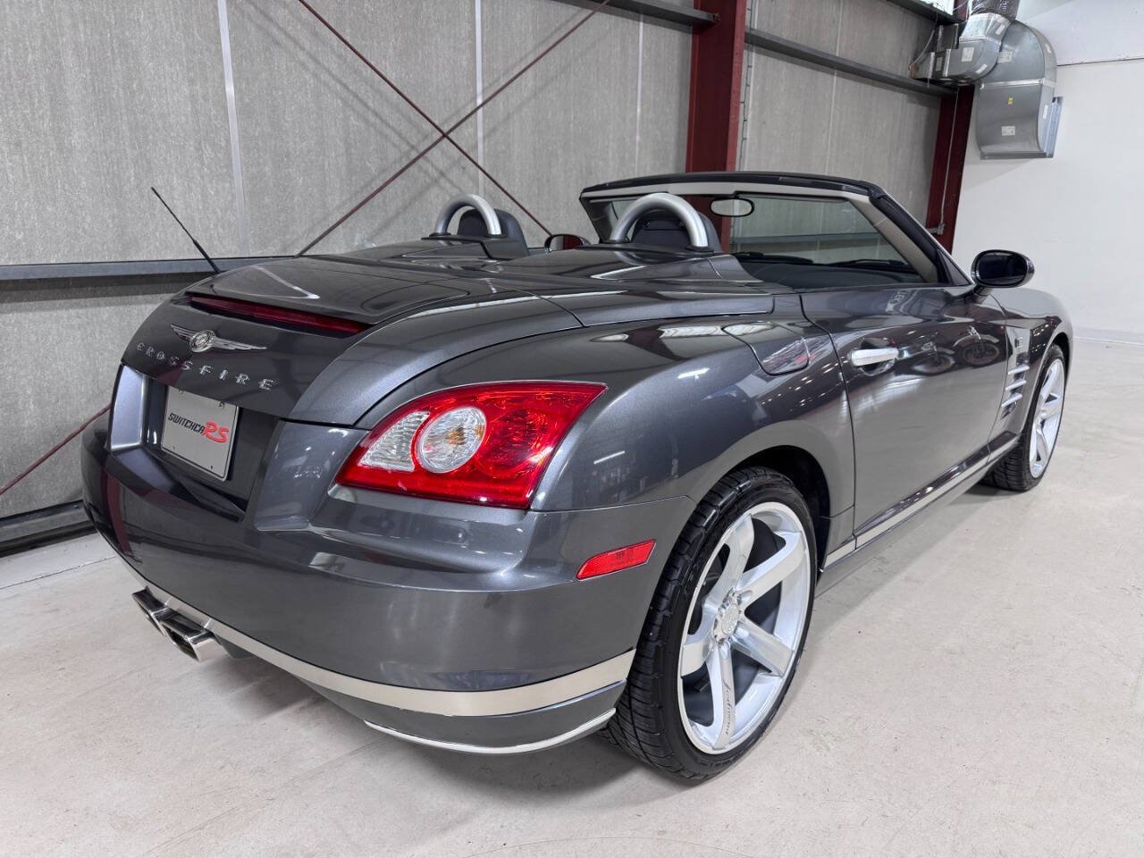 Used 2005 Chrysler Crossfire Limited RWD image 36