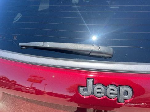 Used 2022 Jeep Compass High Altitude AWD/4WD image 38