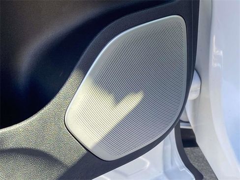 Used 2020 Lincoln Nautilus Reserve w/ Equipment Group 202A image 28