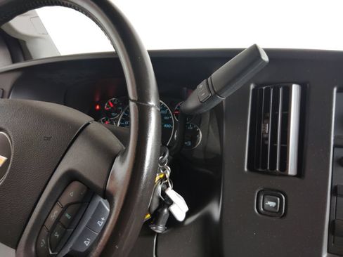 Used 2021 Chevrolet Express 2500 w/ Driver Convenience Package RWD image 21