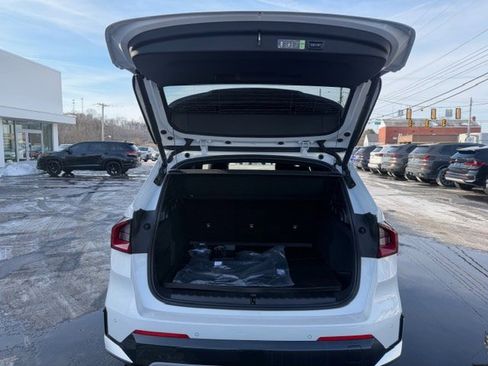 New 2026 BMW X1 xDrive28i w/ Technology Package image 7
