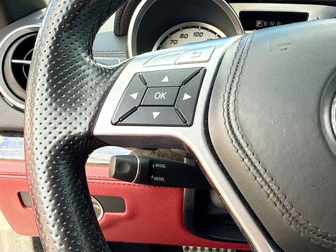 Used 2016 Mercedes-Benz SL 550 w/ Sport Wheel Package image 31