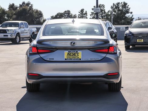 Used 2021 Lexus ES 250 F Sport w/ Accessory Package 2 AWD/4WD image 3