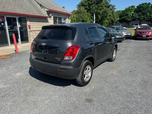 Used 2016 Chevrolet Trax LS AWD/4WD image 9