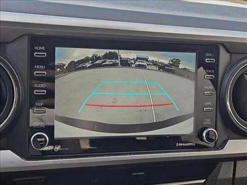 Used 2022 Toyota Tacoma SR5 RWD image 13